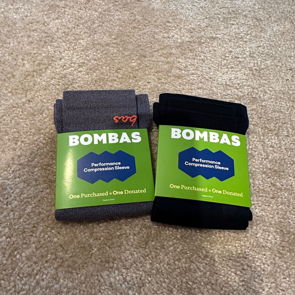 Bombas Performance Compression Sleeves in Gray and Black